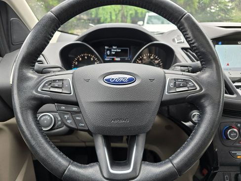 Used 2017 Ford Escape Titanium AWD/4WD image 15