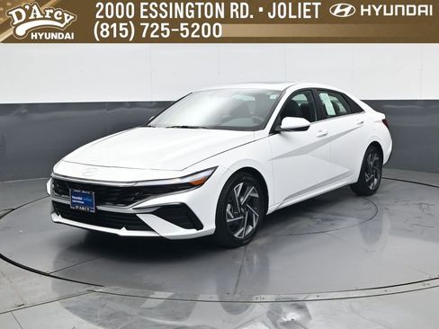 Certified 2024 Hyundai Elantra SEL w/ Convenience Package image 1