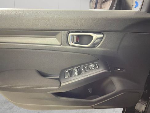 Used 2025 Honda Civic Sport image 25