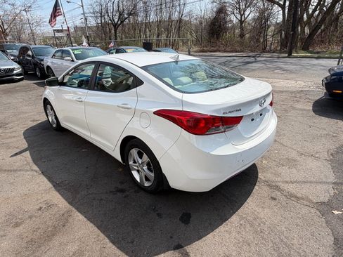 Used 2013 Hyundai Elantra GLS w/ Preferred Pkg image 11