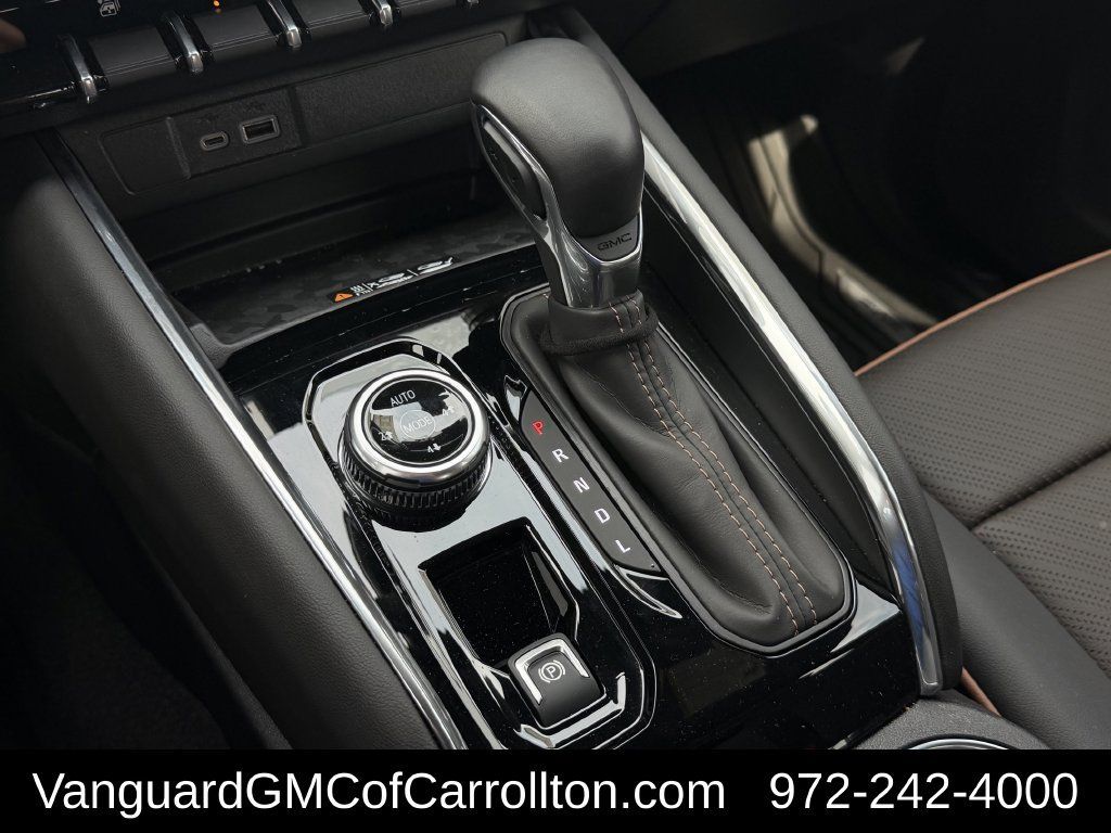 New 2026 GMC Canyon AT4 w/ Technology Plus Package AWD/4WD image 15