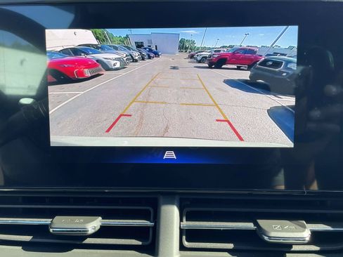 Used 2025 Chevrolet Trax ACTIV w/ Driver Confidence Package FWD image 27