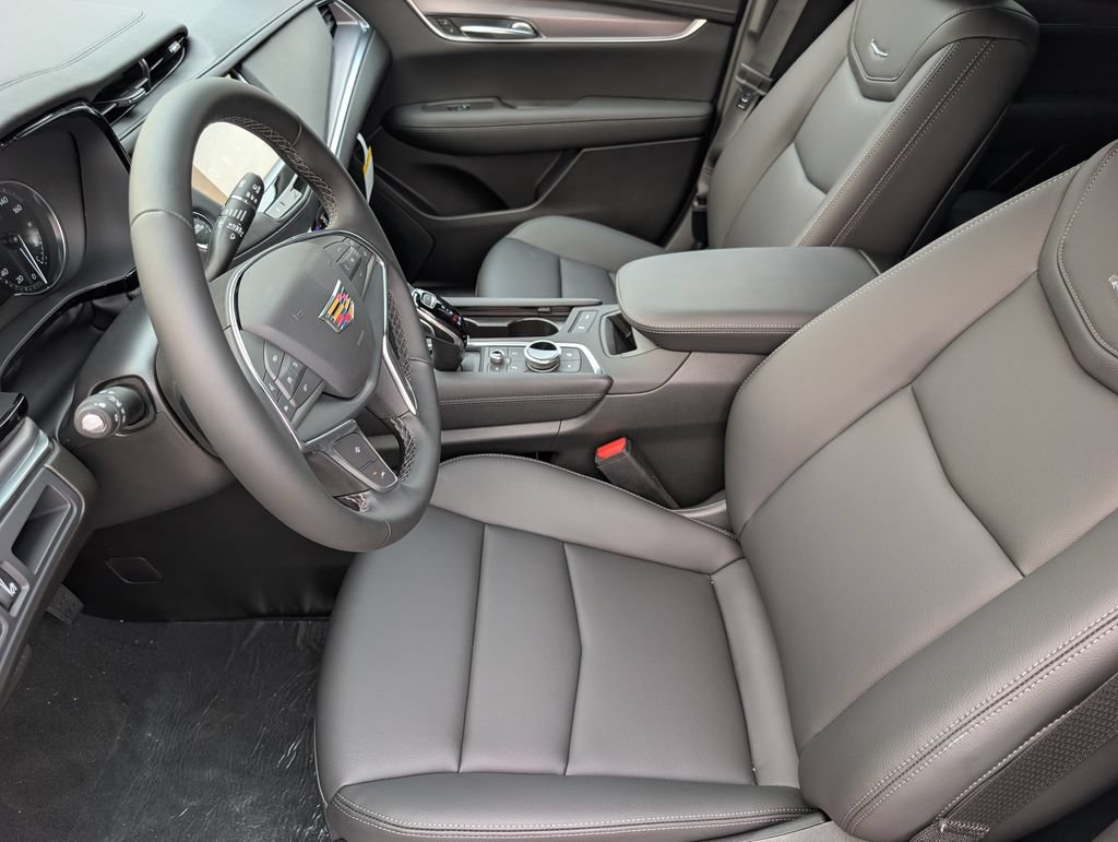 New 2026 Cadillac XT5 Luxury FWD image 11