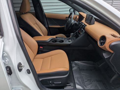 Used 2025 Lexus IS 300 F Sport image 32