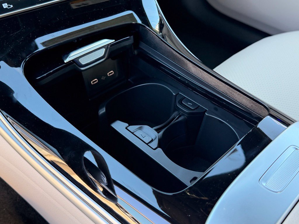 New 2026 Mercedes-Benz C 300 4MATIC Sedan image 28