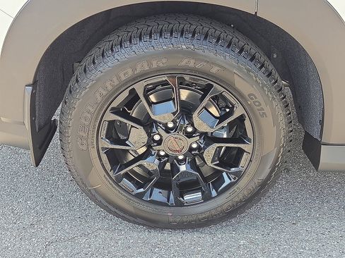 New 2025 Nissan Armada PRO-4X image 25