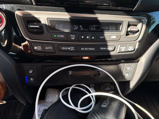 Used 2025 Honda Ridgeline Black Edition image 8