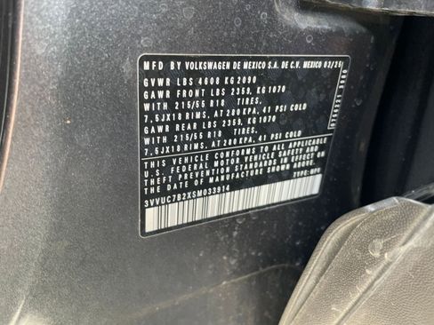 Used 2025 Volkswagen Taos SE image 27