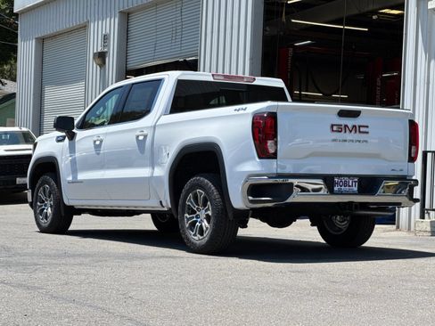 New 2026 GMC Sierra 1500 SLE w/ Preferred Package AWD/4WD image 5