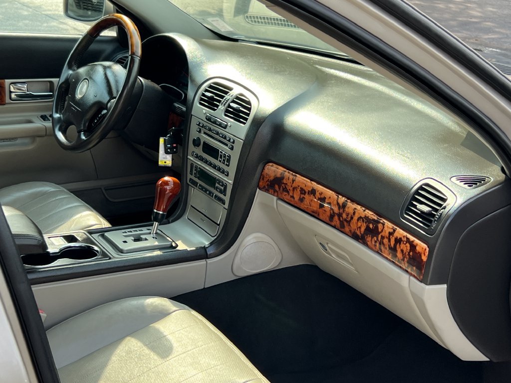 Used 2003 Lincoln LS RWD image 25