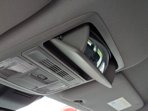 Used 2021 Honda CR-V LX image 19