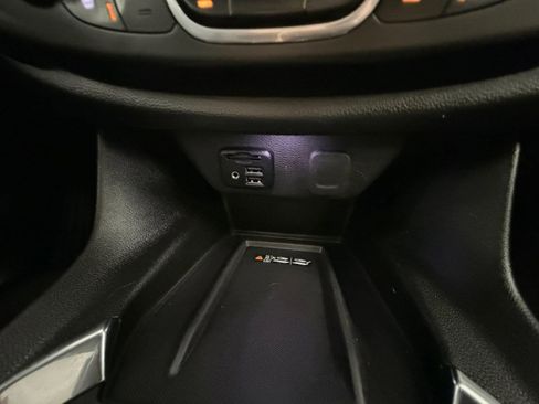 Used 2023 Chevrolet Traverse RS AWD/4WD image 24