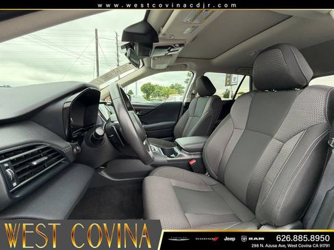 Used 2025 Subaru Outback Premium AWD/4WD image 28