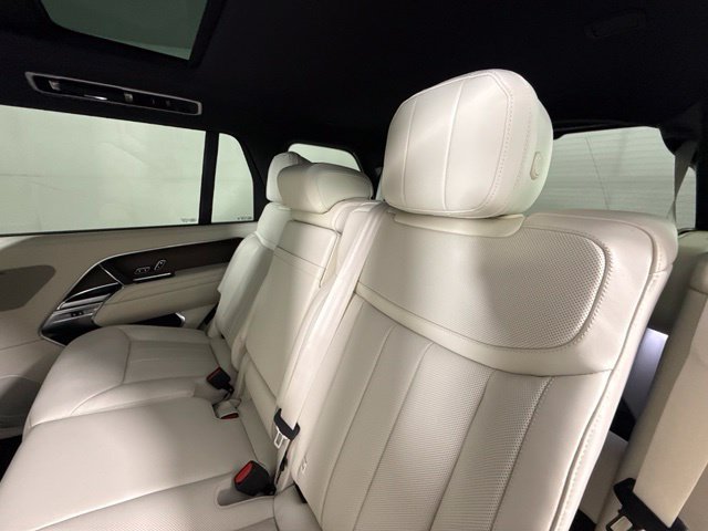 New 2026 Land Rover Range Rover Long Wheelbase SE AWD/4WD image 26