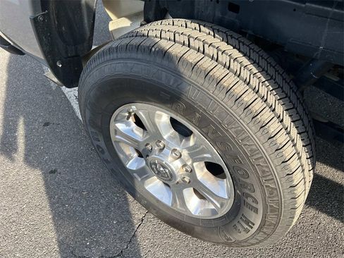 Used 2024 RAM 2500 Big Horn w/ Safety Group image 15