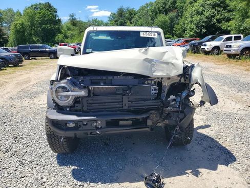 Used 2025 Ford Bronco Outer Banks w/ Sasquatch Package AWD/4WD image 5