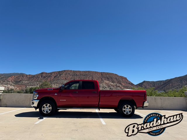 Used 2025 RAM 3500 Big Horn AWD/4WD image 4