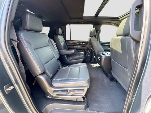 Used 2021 GMC Yukon XL Denali AWD/4WD image 31