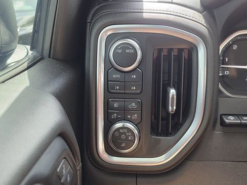 Used 2022 GMC Sierra 1500 Denali w/ Denali Reserve Package AWD/4WD image 23