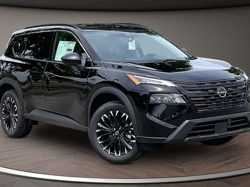 New 2026 Nissan Rogue SV FWD image 2