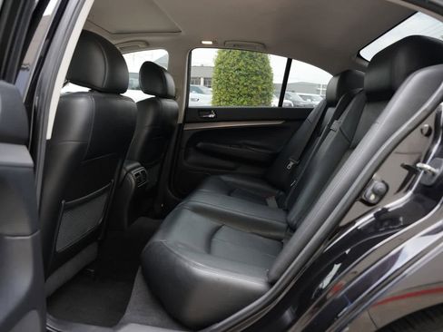 Used 2012 INFINITI G37 Journey w/ Premium Pkg RWD image 18