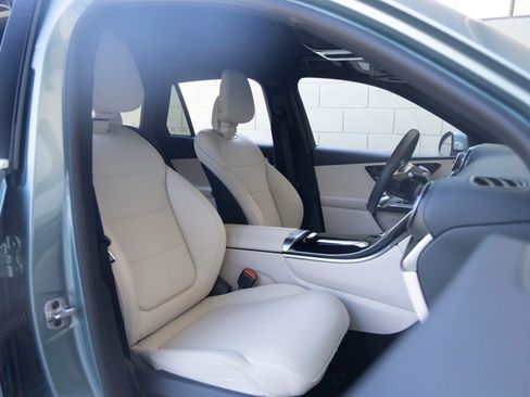 Used 2026 Mercedes-Benz GLC 300 image 26