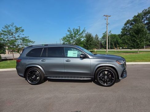 New 2026 Mercedes-Benz GLS 450 4MATIC image 2