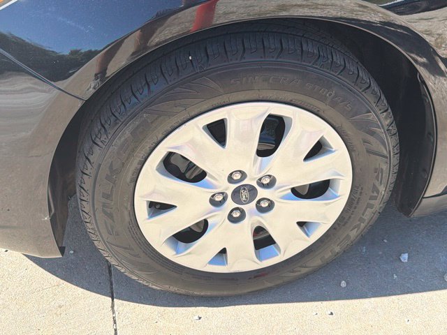 Used 2020 Ford Fusion S FWD image 28