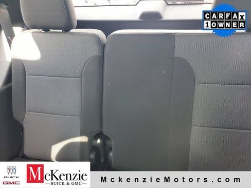 Used 2022 Chevrolet Traverse LT FWD image 23