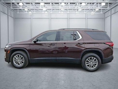 Certified 2023 Chevrolet Traverse LT FWD image 9