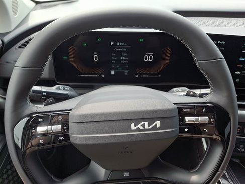 New 2027 Kia Carnival EX w/ Dark Edition Package FWD image 15
