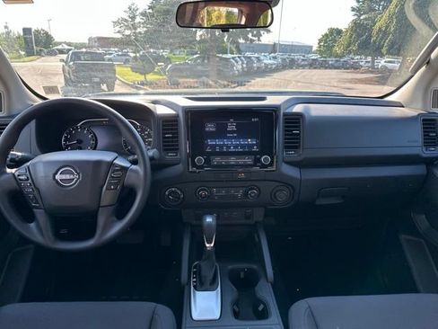 Used 2022 Nissan Frontier S w/ Technology Package AWD/4WD image 14