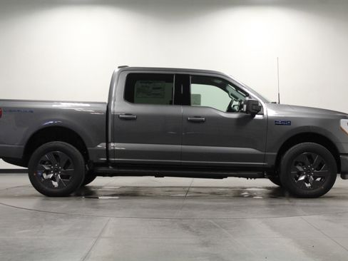 New 2025 Ford F150 Lightning Flash image 3