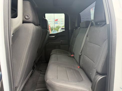 Used 2022 Chevrolet Silverado 1500 Custom AWD/4WD image 17