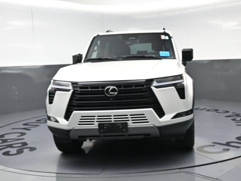 Used 2024 Lexus GX 550 AWD/4WD image 5