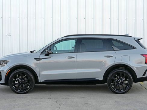 Used 2023 Kia Sorento SX image 51