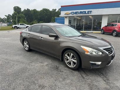 Used 2014 Nissan Altima 2.5 SV