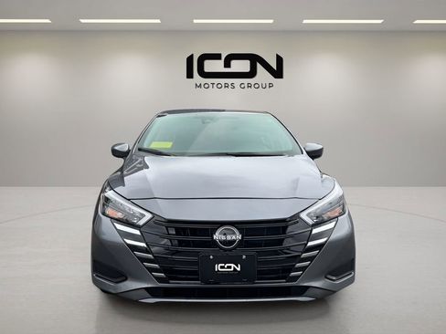 Used 2025 Nissan Versa SV FWD image 8