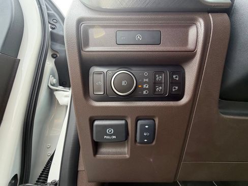 Used 2025 Ford F150 King Ranch AWD/4WD image 4