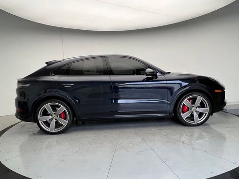 Certified 2023 Porsche Cayenne GTS AWD/4WD image 23
