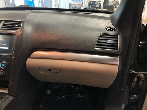 Used 2018 Ford Explorer XLT w/ Equipment Group 201A AWD/4WD image 45