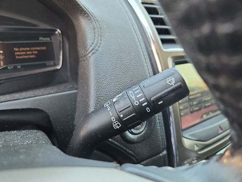 Used 2011 Lincoln MKX AWD w/ 102A Rapid Spec Order Code image 25