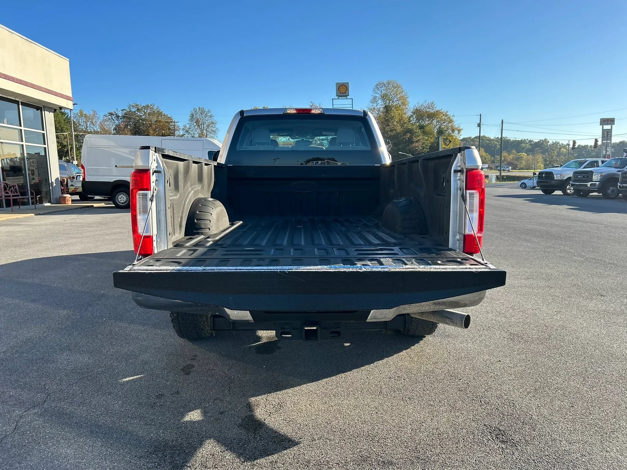 Used 2019 Ford F250 XL w/ Power Equipment Group RWD image 29