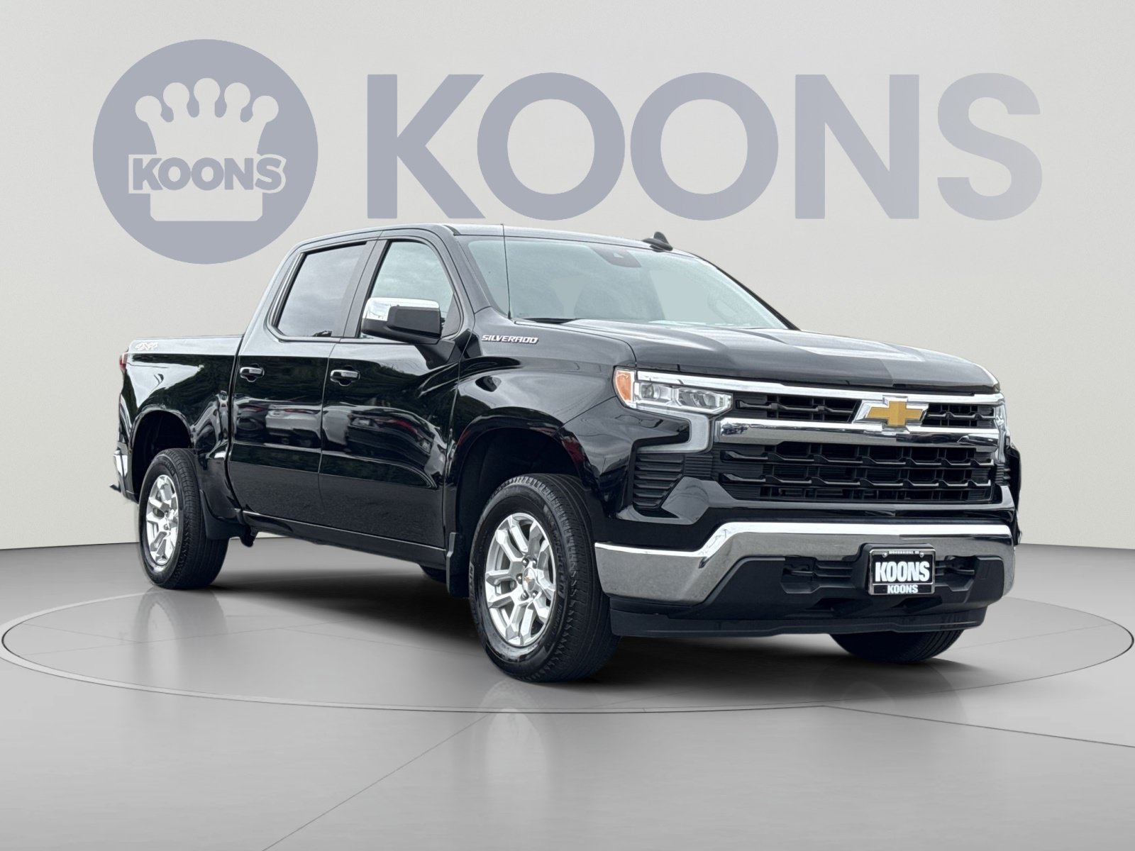 Used 2024 Chevrolet Silverado 1500 LT AWD/4WD image 8