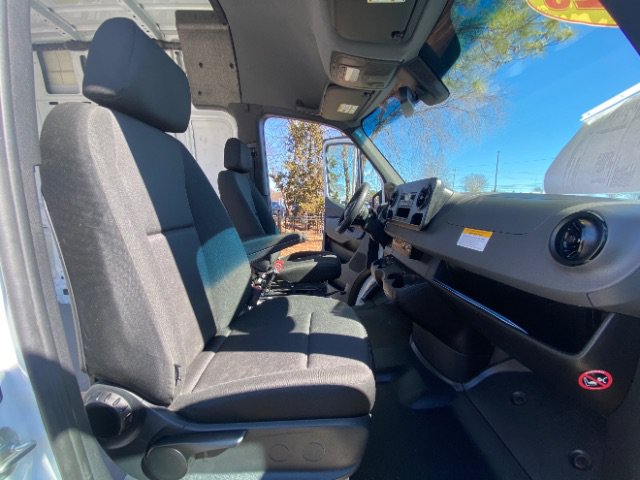 Used 2023 Mercedes-Benz Sprinter 2500 image 18