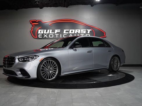 Used 2022 Mercedes-Benz S 500 4MATIC image 2