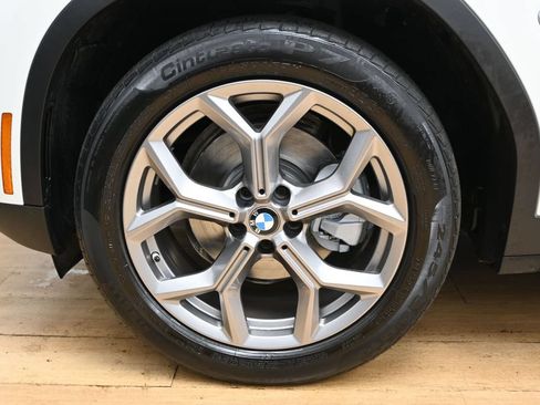 Used 2022 BMW X3 xDrive30i AWD/4WD image 12