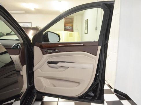 Used 2016 Cadillac SRX Performance w/ Driver Awareness Package image 23