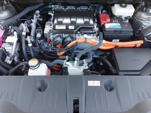 Used 2025 Subaru Solterra AWD/4WD image 31