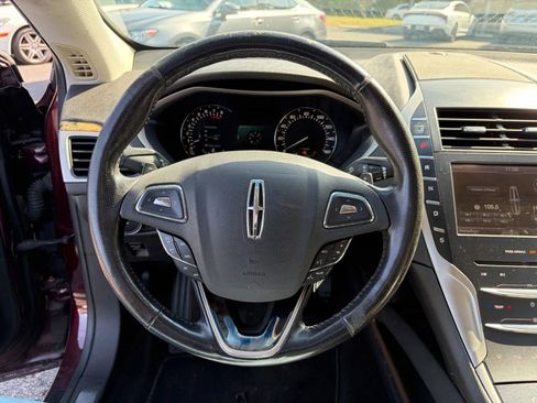 Used 2013 Lincoln MKZ Sedan 4D image 11